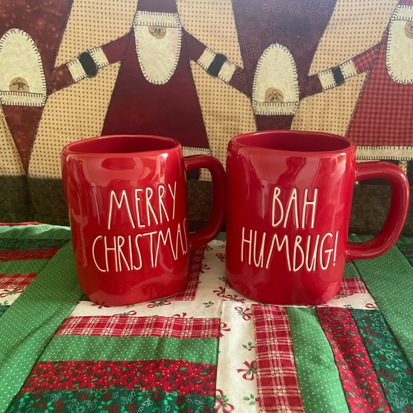 Rae Dunn Christmas mug set of 2 bah hum bug - Picture 4 of 4